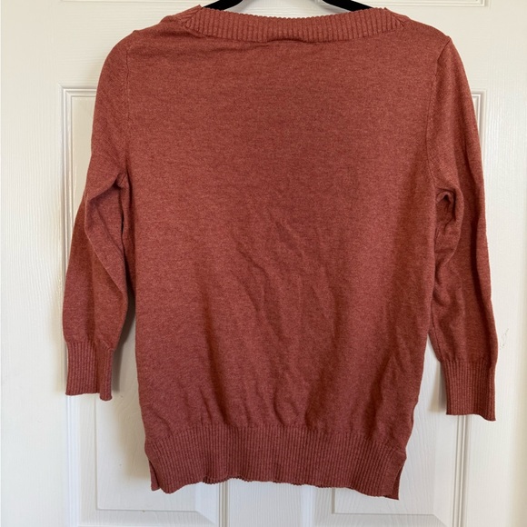 LOFT Women's Sweater in Rust - Picture 2 of 3